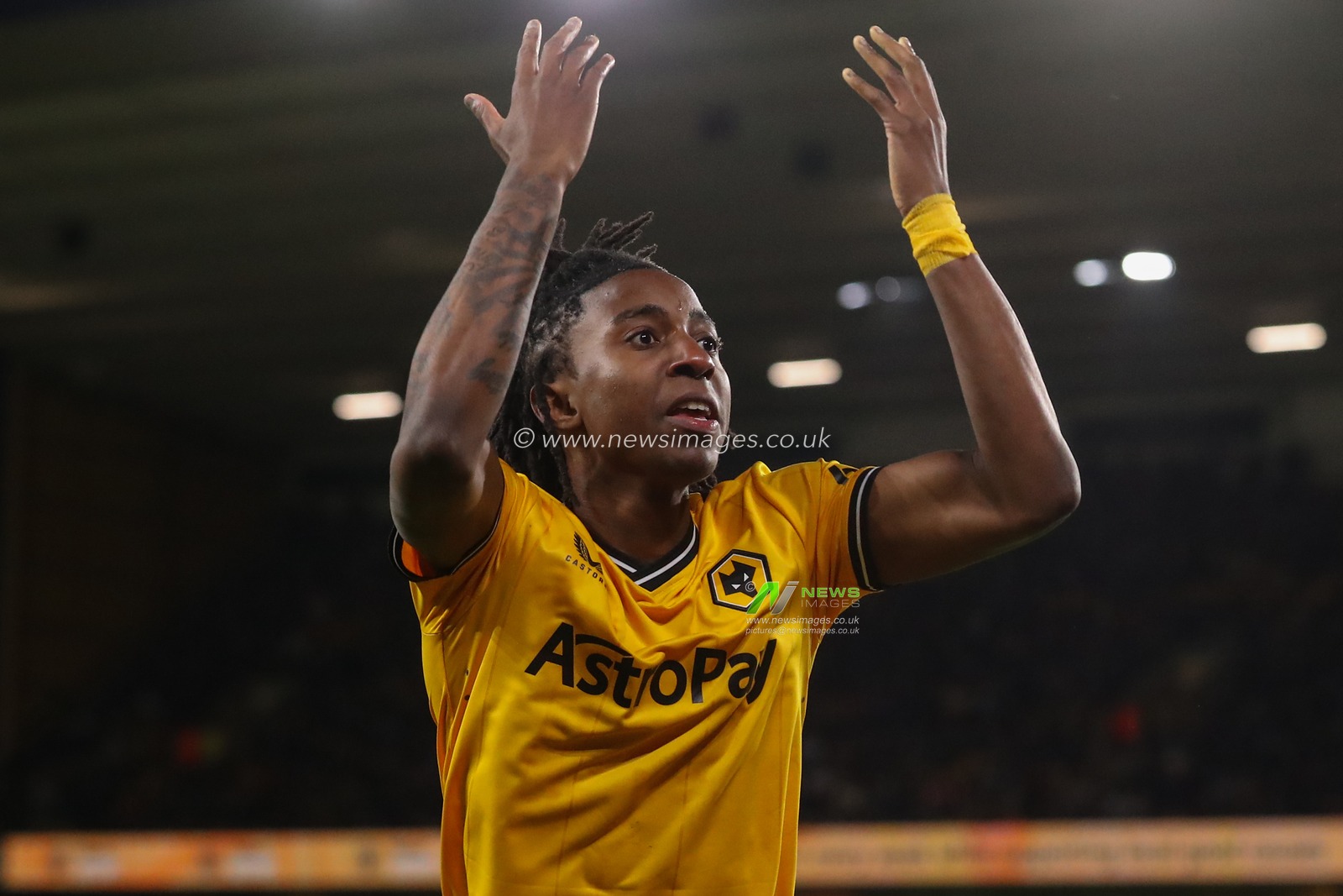 Tawanda Chirewa of Wolverhampton Wanderers cheers on the crowd during the Premier League match Wolverhampton Wanderers vs Bournemouth at Molineux, Wolverhampton, United Kingdom, 24th April 2024

(Photo by Gareth Evans/News Images)