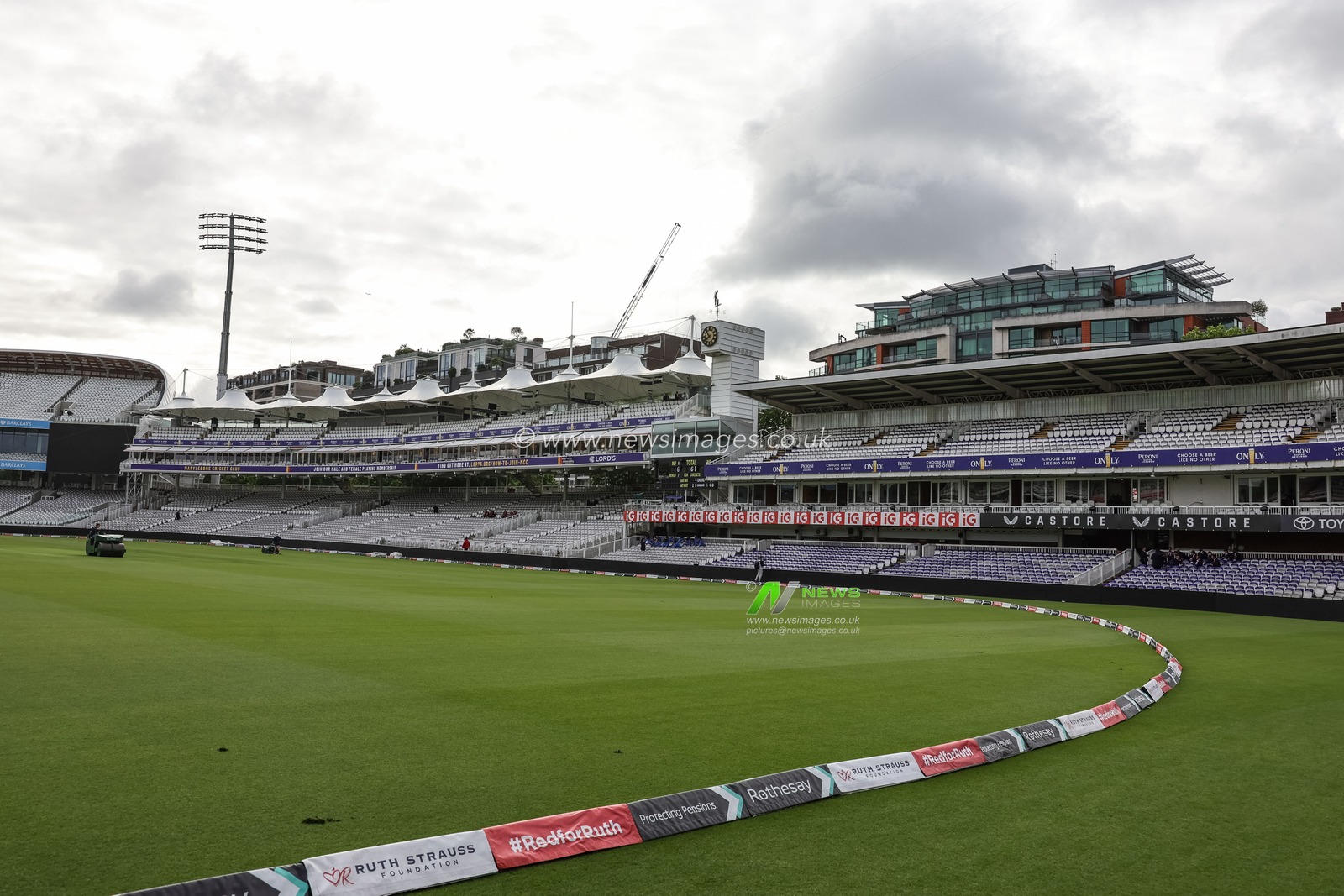 A general view of Lords on Red for Ruth day during the 1st Rothesay Test Match Day 2 match England vs New Zealand at Lords, London, United Kingdom on 05 June 2026

(Photo by Mark Cosgrove/News Images)