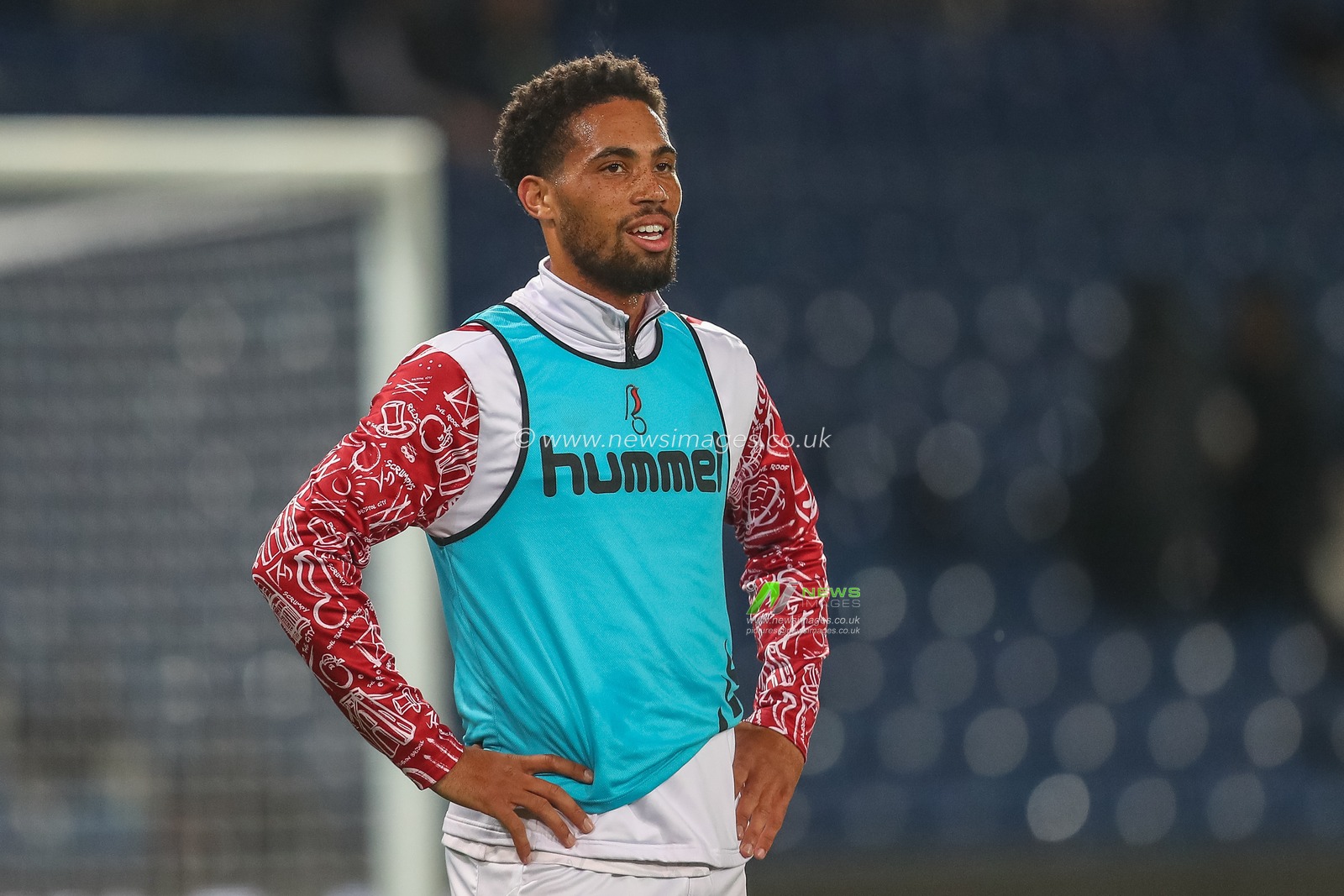 Zak Vyner #26 of Bristol City during the pre-game warm up ahead of the Sky Bet Championship match West Bromwich Albion vs Bristol City at The Hawthorns, West Bromwich, United Kingdom, 18th October 2022

(Photo by Gareth Evans/News Images)