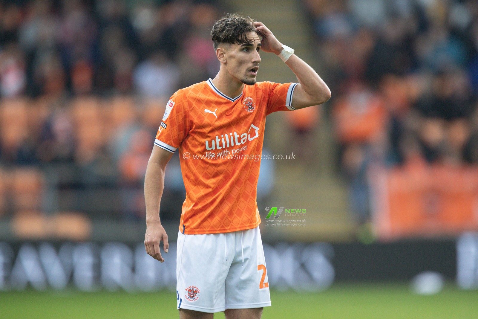 Theo Corbeanu #25 of Blackpool reacts during the Sky Bet Championship match Blackpool vs Norwich City at Bloomfield Road, Blackpool, United Kingdom, 1st October 2022

(Photo by James Heaton/News Images)