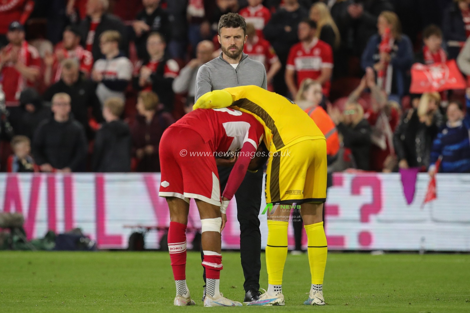 Michael Carrick manager of Middlesbrough and Zack Steffen #1 of Middlesbrough comfort a dejected Chuba Akpom #29 of Middlesbrough at full time after the Sky Bet Championship Play-Off match Middlesbrough vs Coventry City at Riverside Stadium, Middlesbrough, United Kingdom, 17th May 2023

(Photo by James Heaton/News Images)