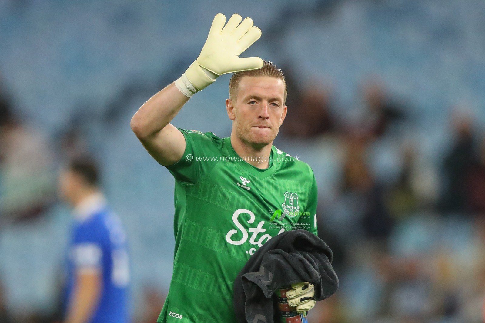 Jordan Pickford #1 of Everton waves to the Aston Villa fans during the Carabao Cup Third Round match Aston Villa vs Everton at Villa Park, Birmingham, United Kingdom, 27th September 2023

(Photo by Gareth Evans/News Images)