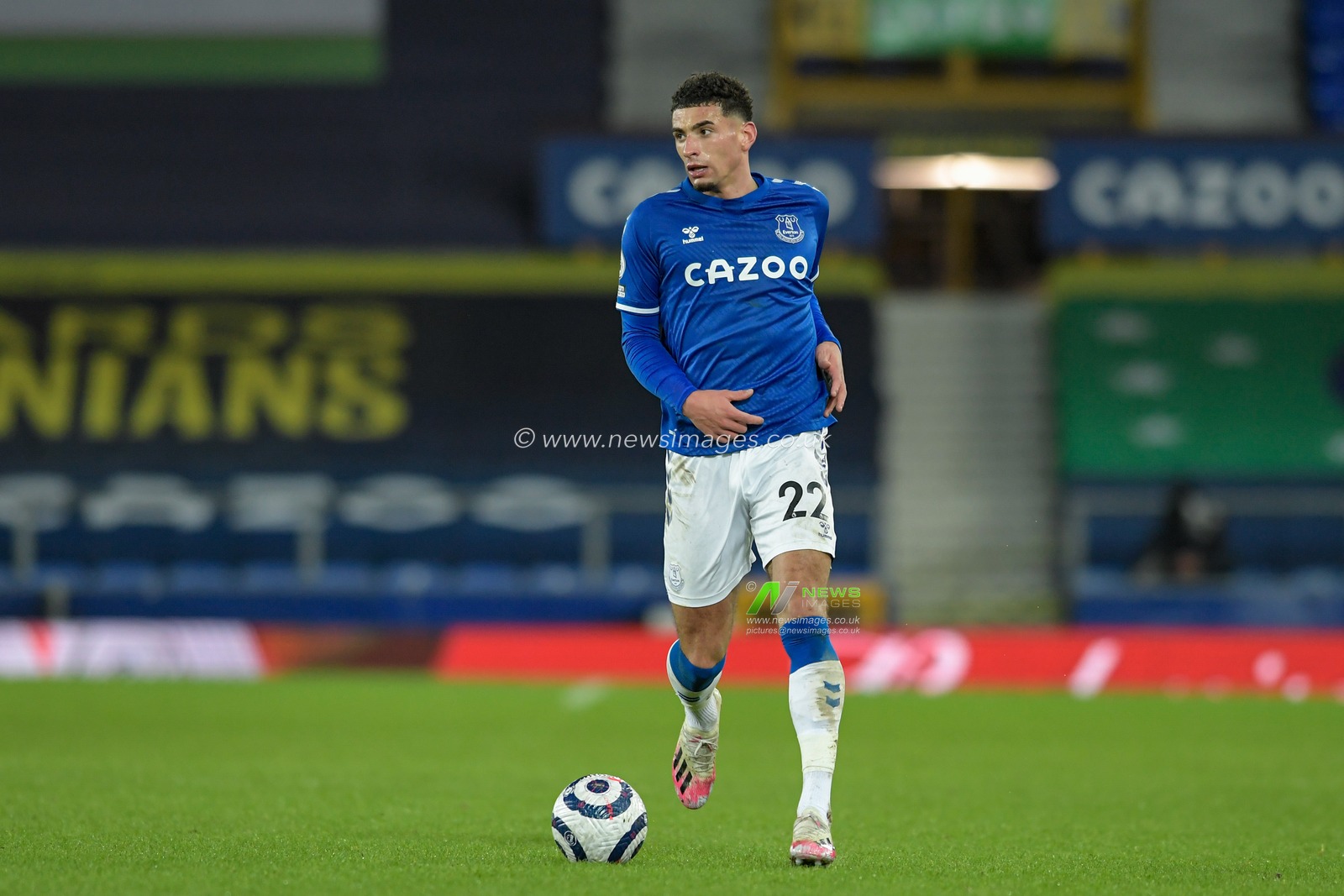 Ben Godfrey #22 of Everton with the ball