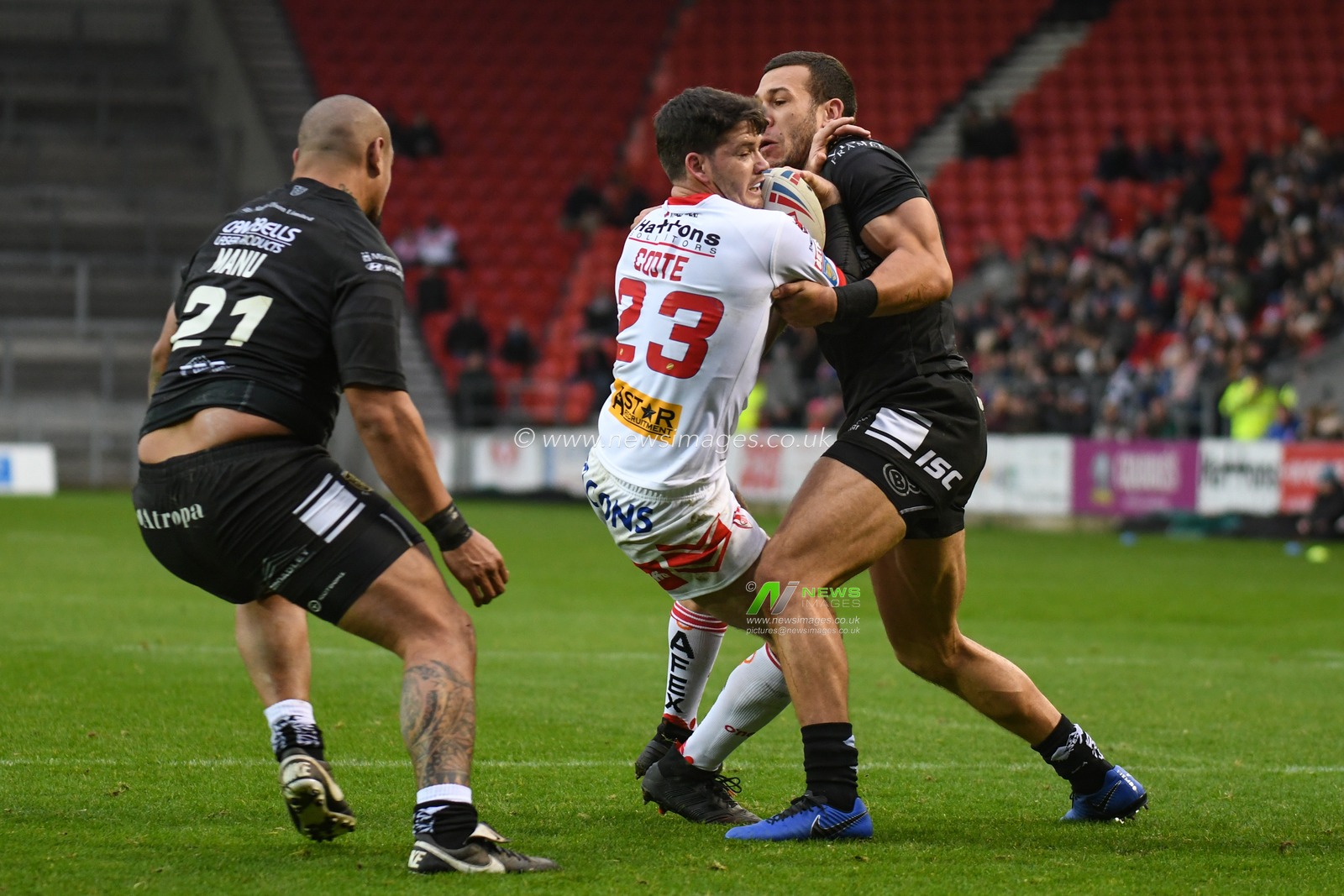 19th January 2019 , Totally Wicked Stadium, St Helens, England;  Betfred Super League Warm Up and Jonny Lomax Testimonial ,  St Helens v Hull FC ; Lachlan Coote of St Helens in attack


Credit: Richard Long/News Images