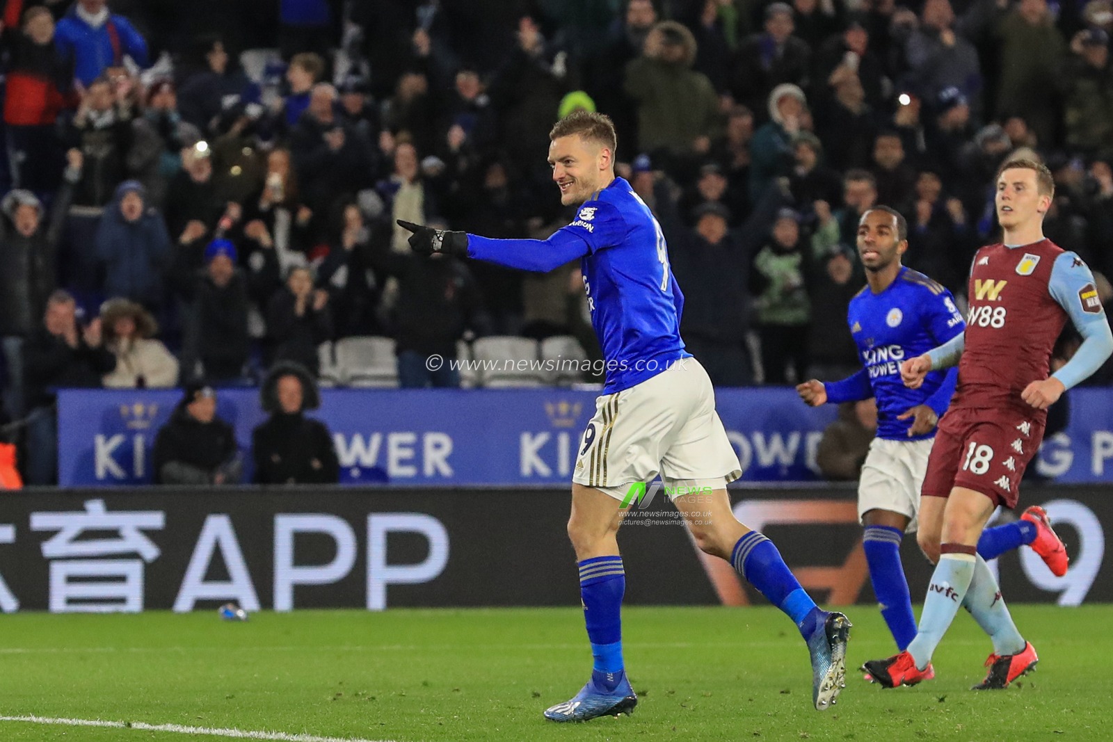 9th March 2020, King Power Stadium, Leicester, England; Premier League, Leicester City v Aston Villa : Jamie Vardy (9) of Leicester City celebrates his goal to make it 2-0