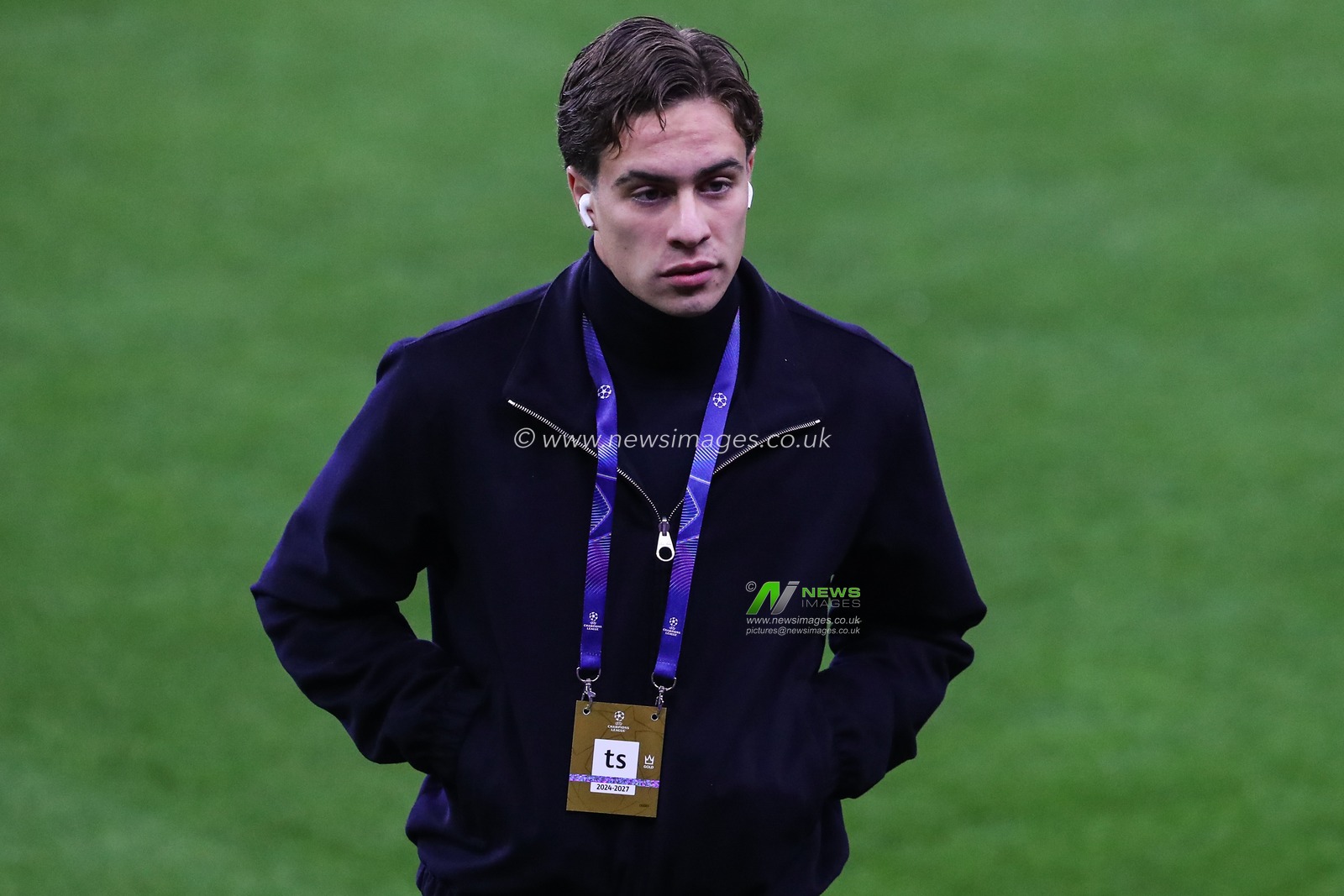 Kenan YÄ±ldÄ±z of Juventus arrives ahead of the UEFA Champions League,League Phase MD5 match Aston Villa vs Juventus at Villa Park, Birmingham, United Kingdom, 27th November 2024

(Photo by Gareth Evans/News Images)