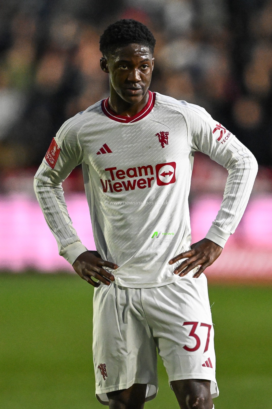 Kobbie Mainoo of Manchester United during the gameduring the Emirates FA Cup Fourth Round match Newport County vs Manchester United at Rodney Parade, Newport, United Kingdom, 28th January 2024

(Photo by Craig Thomas/News Images)