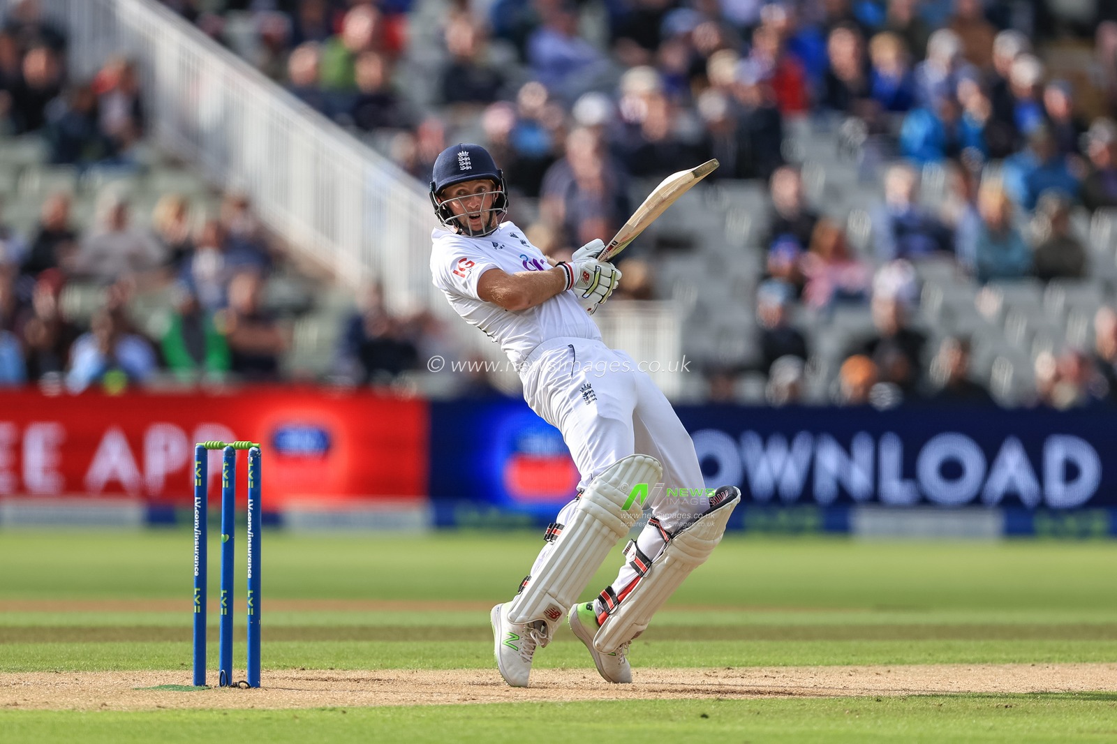 Joe Root of England look on as Rishabh Pant of India catches him