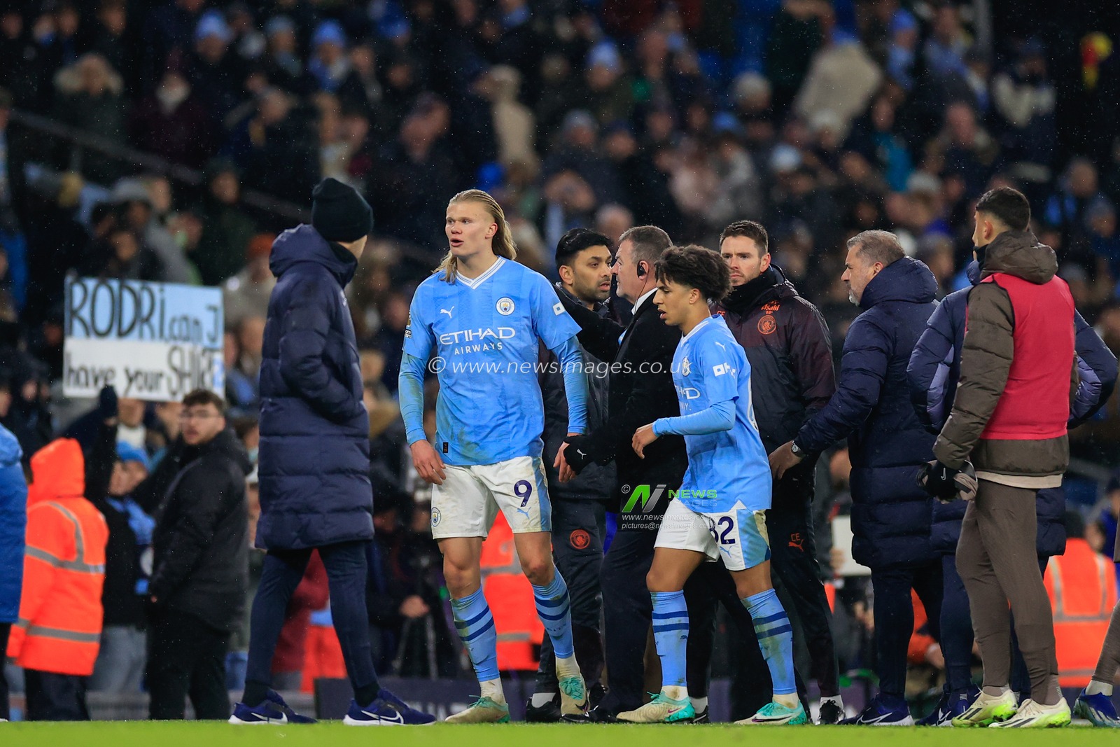 Erling Haaland #9 of Manchester City reacts after the Premier League match Manchester City vs Tottenham Hotspur at Etihad Stadium, Manchester, United Kingdom, 3rd December 2023

(Photo by Conor Molloy/News Images)