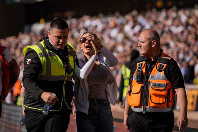 Spurs players in an altercation with Wolves players during the Premier League match Wolverhampton Wanderers vs Tottenham Hotspur at Molineux, Wolverhampton, United Kingdom on 25 April 2026

(Photo by Maynard Manyowa/News Images)