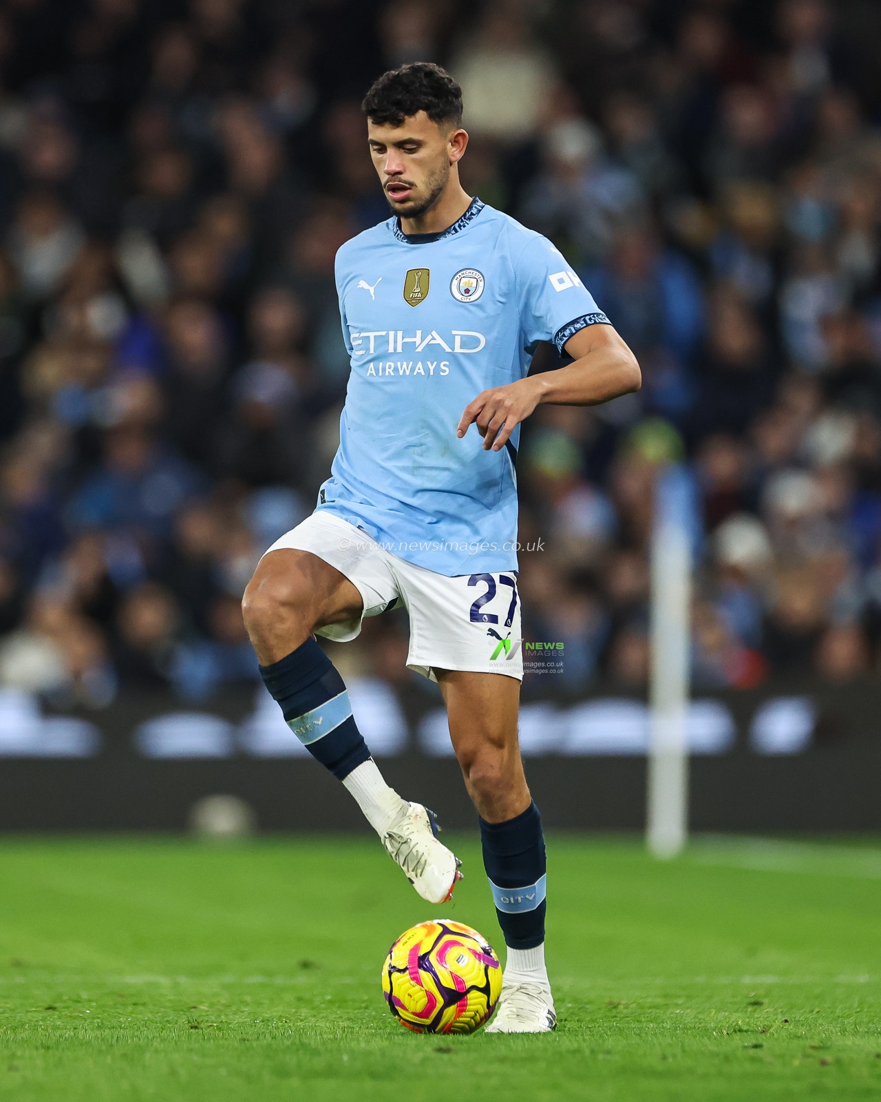 Matheus Nunes of Manchester City in action during the Premier League match Manchester City vs Manchester United at Etihad Stadium, Manchester, United Kingdom, 15th December 2024

(Photo by Mark Cosgrove/News Images)