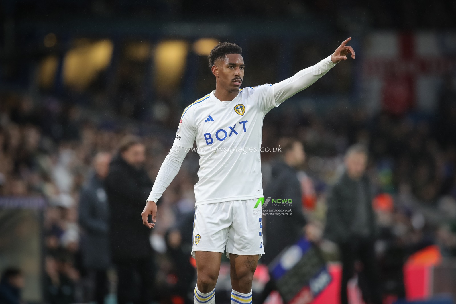 JÃºnior Firpo #3 of Leeds United gestures and reacts during the Sky Bet Championship match Leeds United vs Ipswich Town at Elland Road, Leeds, United Kingdom, 23rd December 2023

(Photo by James Heaton/News Images)