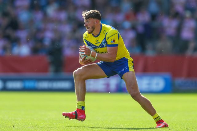 Matty Ashton of Warrington Wolves during the Betfred Challenge Cup Semi-final match Warrington Wolves vs Leigh Leopards at Totally Wicked Stadium, St Helens, United Kingdom, 11th May 2025

(Photo by Gareth Evans/News Images)