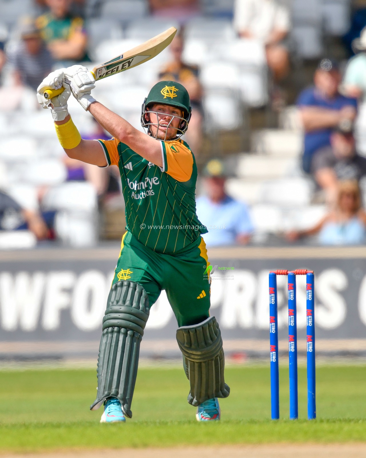 Tom MOORES of Nottingham Outlaws batting during the Royal London One-day Cup Group B match Nottinghamshire vs Gloucestershire at Trent Bridge, Nottingham, United Kingdom, 9th August 2024

(Photo by Mark Dunn/News Images)