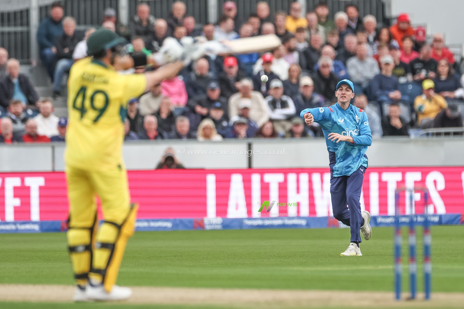 Harry Brook of England returns the ball quickly from Steve Smith of Australia during the Third Metro Bank One Day International match England vs Australia at The Seat Unique Riverside, Chester-le-street, United Kingdom, 24th September 2024

(Photo by Mark Cosgrove/News Images)