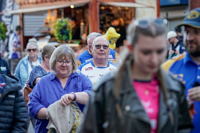 Leeds Rhinos fans interact prior to kick off during the Betfred Super League round 9 match Leeds Rhinos vs Catalans Dragons at AMT Headingley Stadium, Leeds, United Kingdom on 24 April 2026

(Photo by Maynard Manyowa/News Images)
