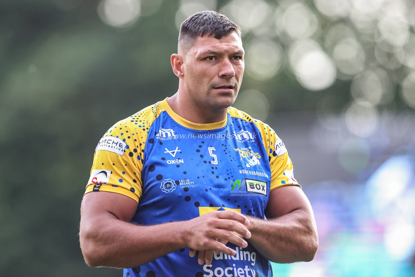 Ryan Hall of Leeds Rhinos during pre-game warm up during the Betfred Super League round 19 match Leeds Rhinos vs Salford Red Devils at Headingley Stadium, Leeds, United Kingdom, 18th July 2025

(Photo by Alfie Cosgrove/News Images)