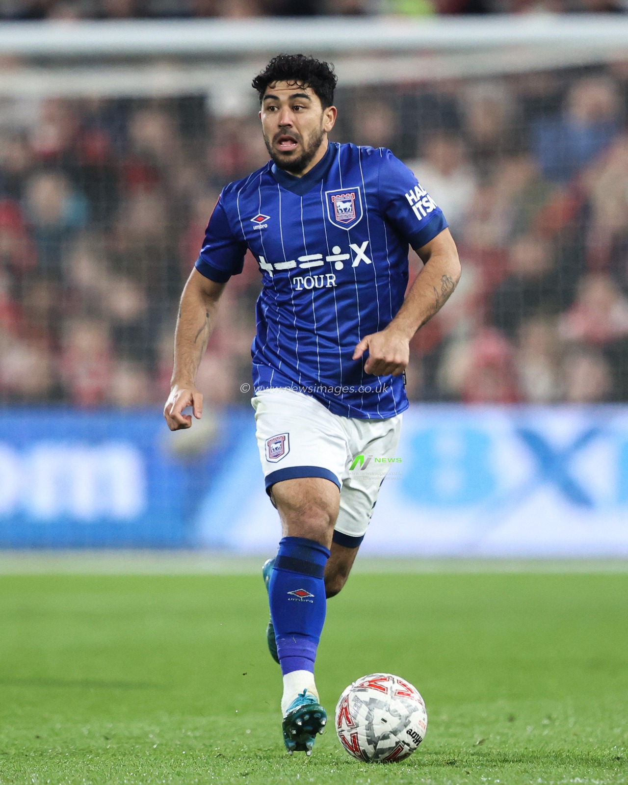 Massimo Luongo of Ipswich Town in action during the Emirates FA Cup 5th Round match Nottingham Forest vs Ipswich Town at City Ground, Nottingham, United Kingdom, 3rd March 2025

(Photo by Alfie Cosgrove/News Images)