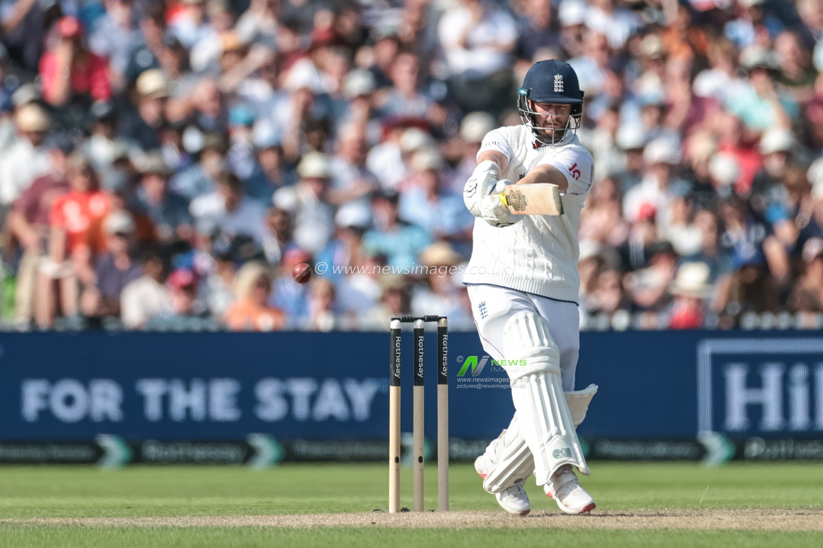 Ben Duckett of England hits a four as England notch up 150 runs during the 4th Rothesay Test Match match Day 2 England vs India at Old Trafford Cricket Ground, Manchester, United Kingdom, 24th July 2025

(Photo by Mark Cosgrove/News Images)