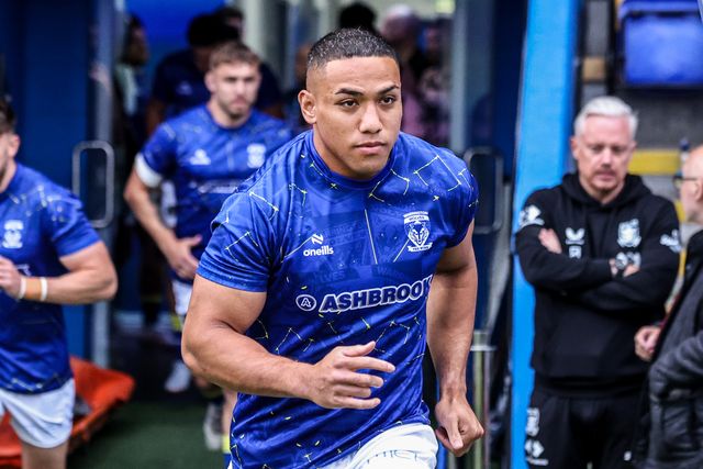 Albert Hopoate of Warrington Wolves in the pre-game warm up during the Betfred Super League round 13 match Warrington Wolves vs Hull FC at The Halliwell Jones Stadium, Warrington, United Kingdom on 05 June 2026

(Photo by Alfie Cosgrove/News Images)