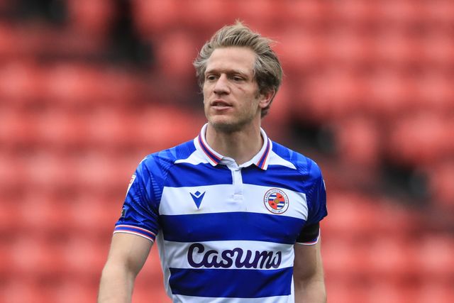 Sky Bet Championship Barnsley v Reading