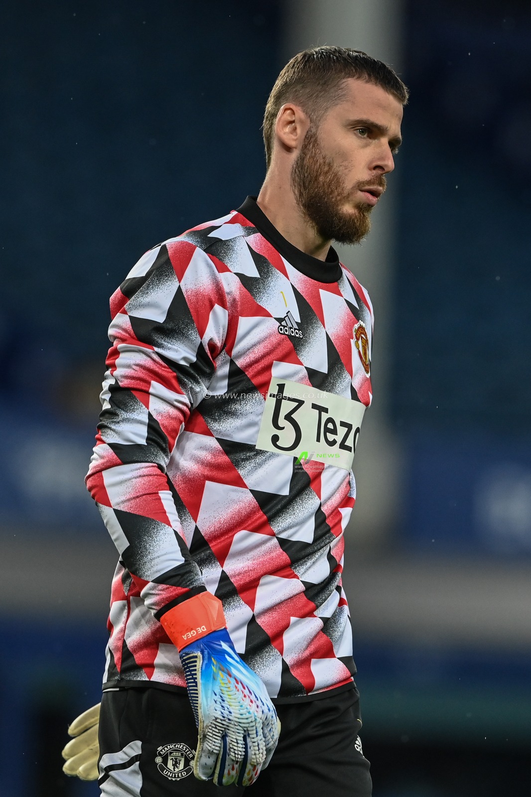 David De Gea #1 of Manchester United during the pre-game warmup with personalised gloves before the Premier League match Everton vs Manchester United at Goodison Park, Liverpool, United Kingdom, 9th October 2022

(Photo by Craig Thomas/News Images)