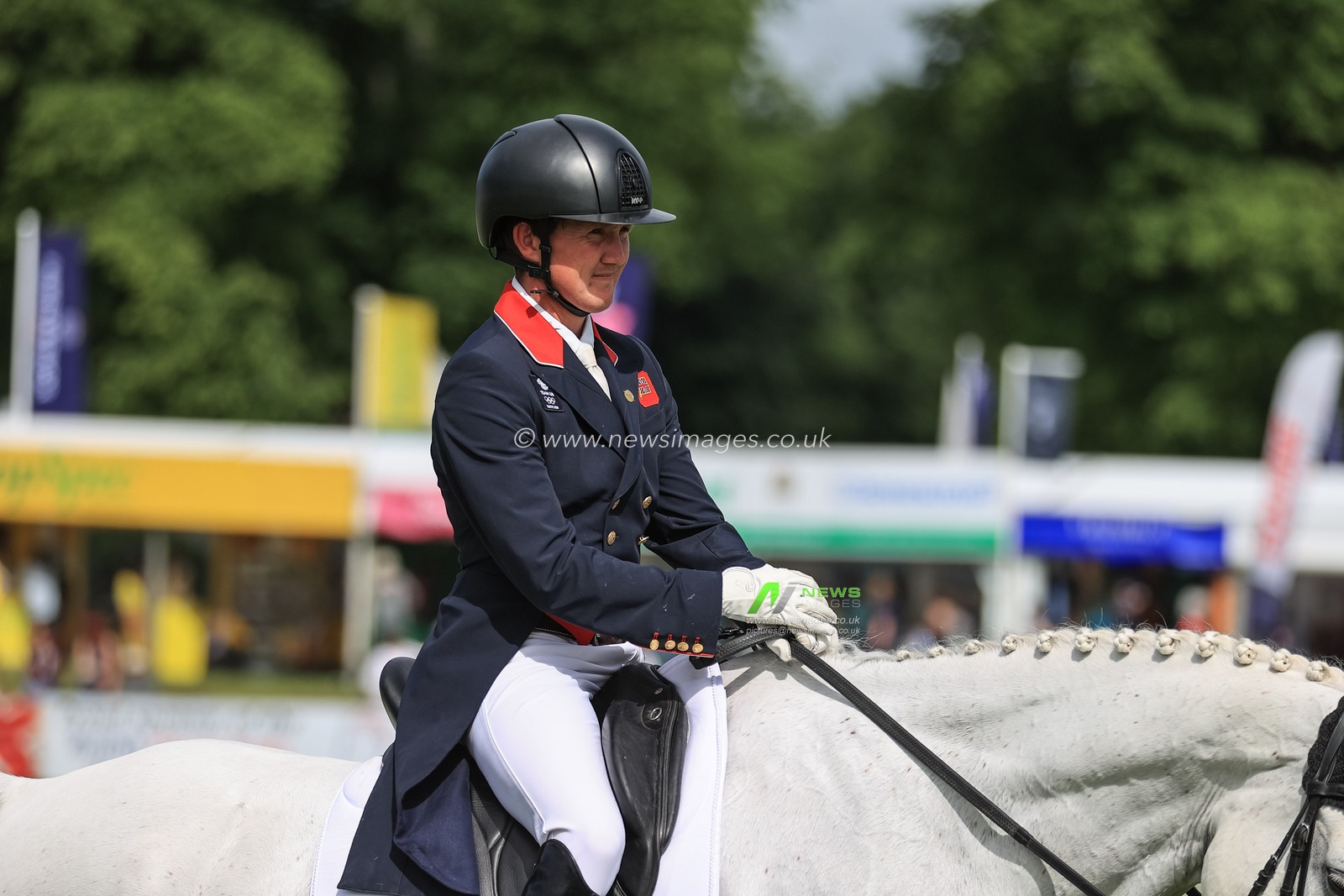 Tom McEwen, Tokyo Olympic gold medalist riding Brookfield Benjamin Bounce in the Land Rover CC14 *S Dressage