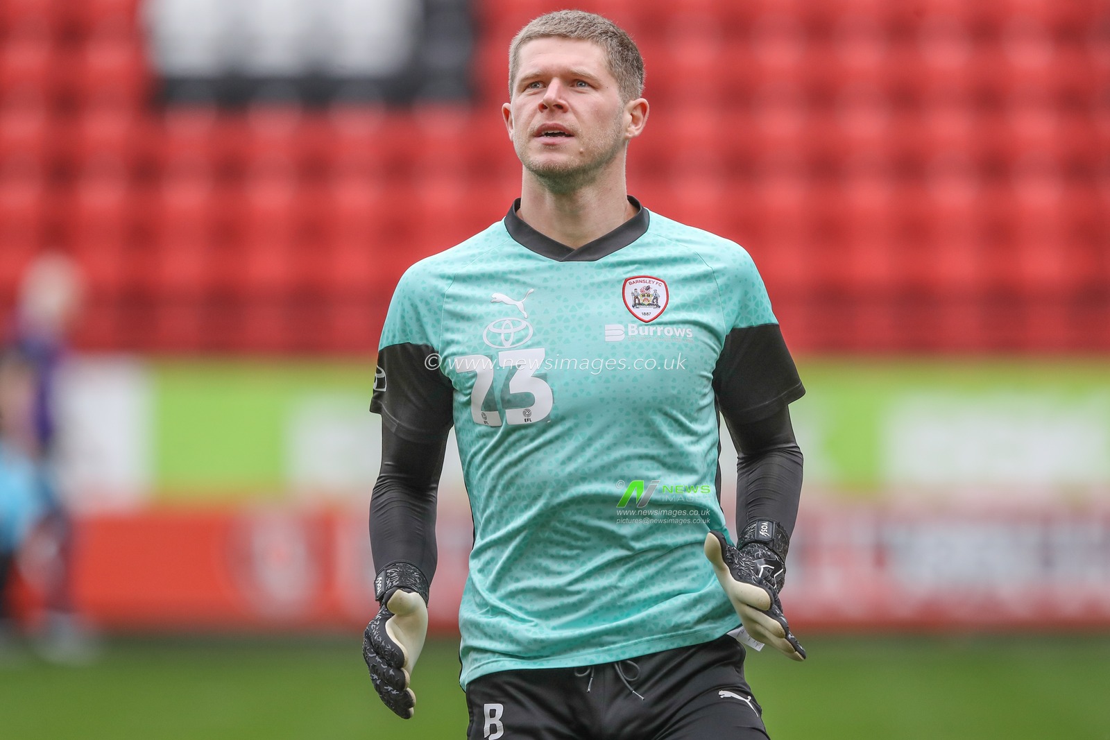 Ben Killip of Barnsley in the pregame warmup session during the Sky Bet League 1 match Charlton Athletic vs Barnsley at The Valley, London, United Kingdom, 6th April 2024

(Photo by Alfie Cosgrove/News Images)