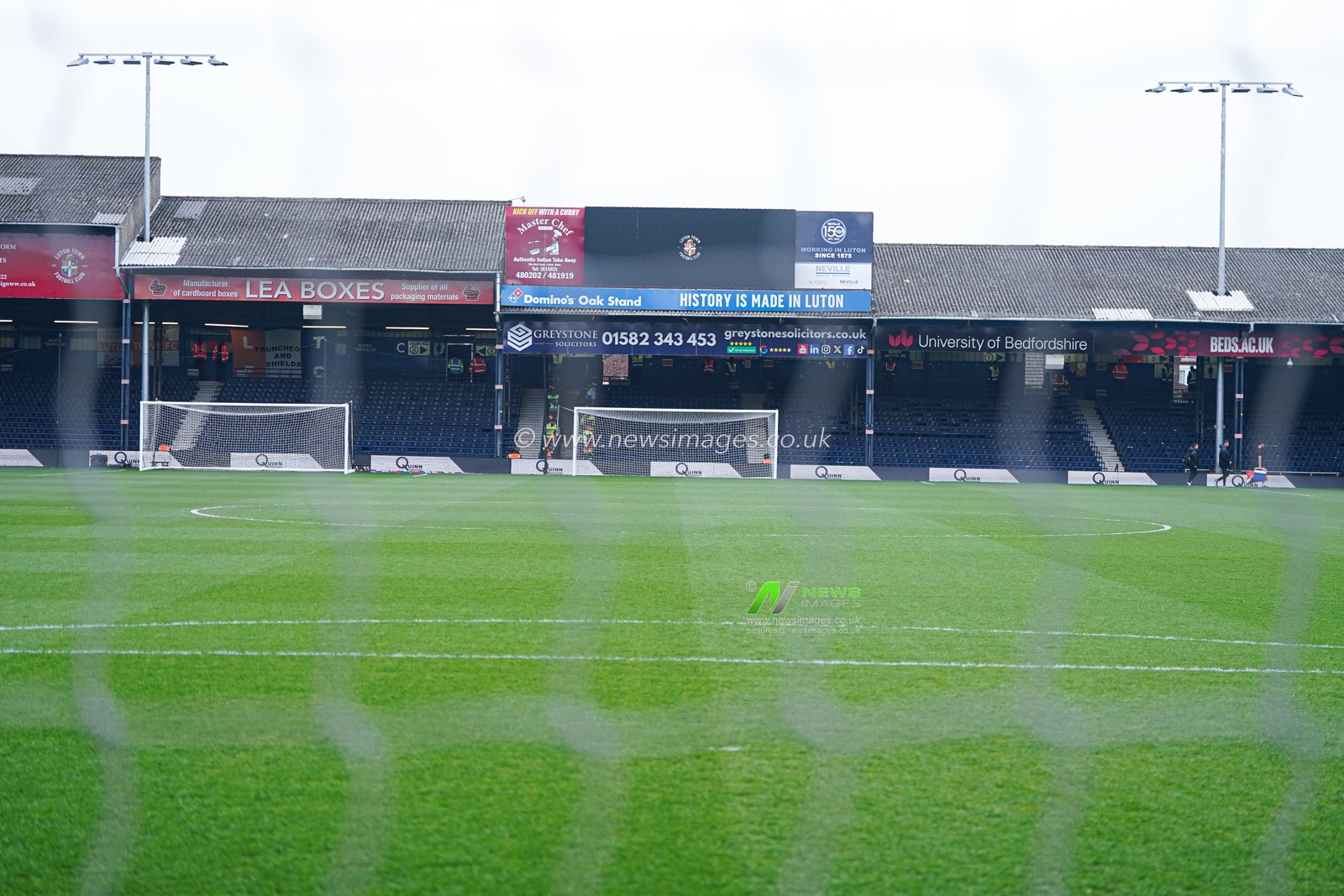 General view of kenilworth road ahead of the Sky Bet Championship match Luton Town vs Bristol City at Kenilworth Road, Luton, United Kingdom, 21st April 2025

(Photo by Harvey Murphy/News Images)