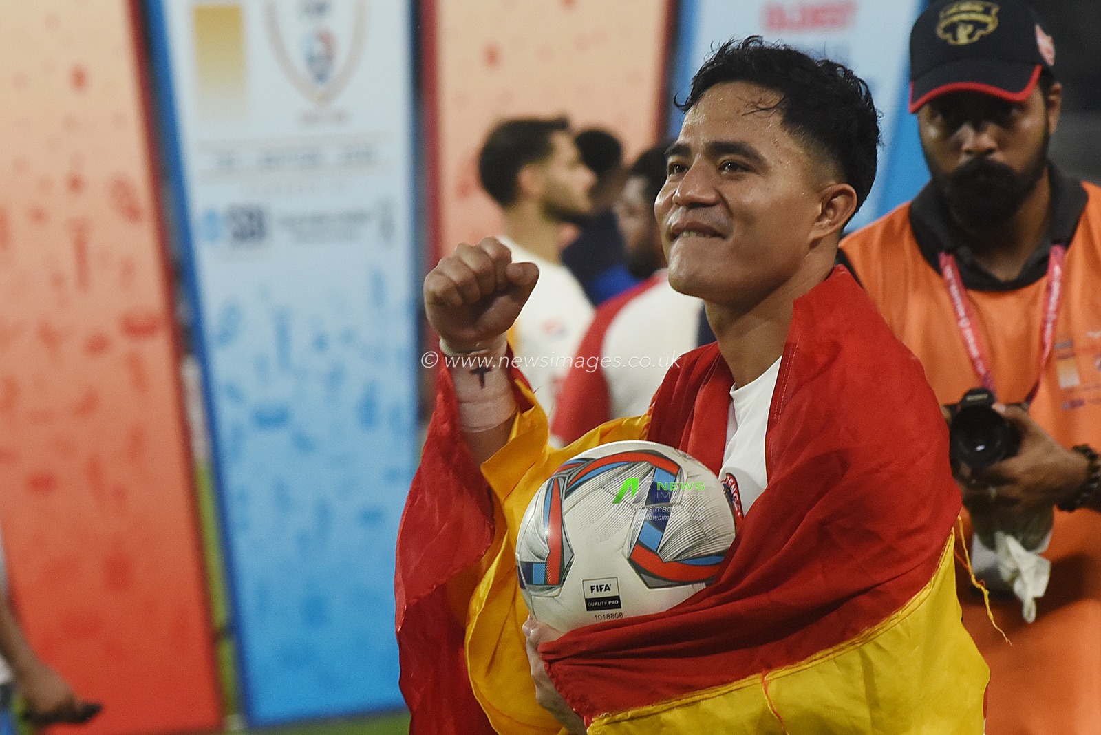 East Bengal FC player Edmund Lalrindika celebrates after winning the 135th Durand Cup final against Mohun Bagan Super Giant at the Vivekananda Yuba Bharati Krirangan in Kolkata, India, August 23, 2026. Photo by Debajyoti Chakraborty.(Photo: Debajyoti Chakraborty/News Images)