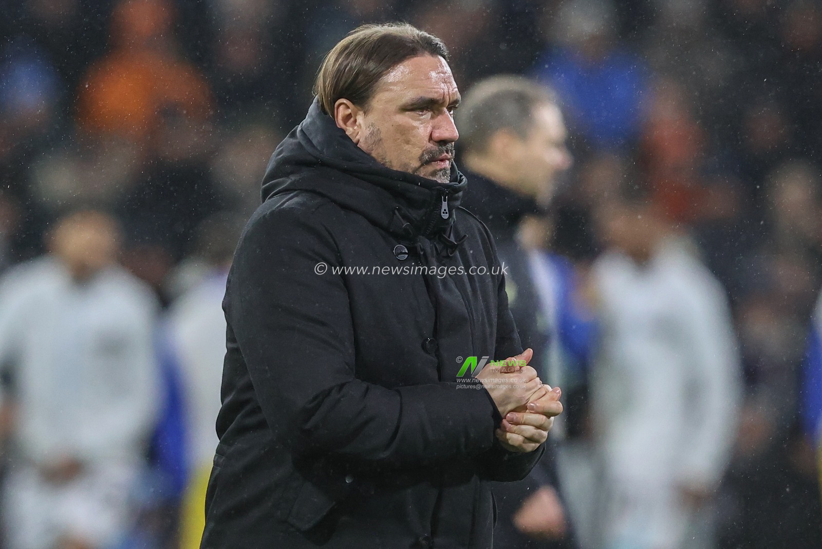Daniel Farke manager of Leeds United during the Sky Bet Championship match Burnley vs Leeds United at Turf Moor, Burnley, United Kingdom, 27th January 2025

(Photo by Alfie Cosgrove/News Images)