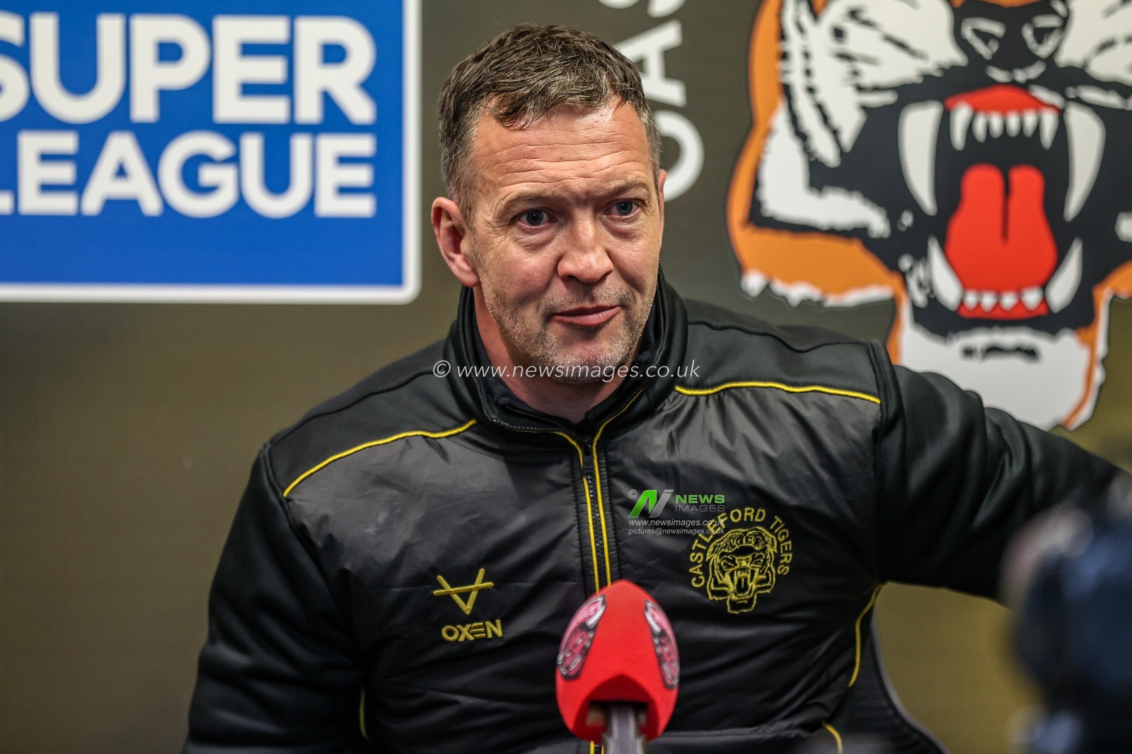 Danny McGuire Head Coach of Castleford Tigers speaks in the post match press conference during the Betfred Super League Round 4 match Castleford Tigers vs Salford Red Devils at The Mend-A-Hose Jungle, Castleford, United Kingdom, 7th March 2025

(Photo by Alfie Cosgrove/News Images)