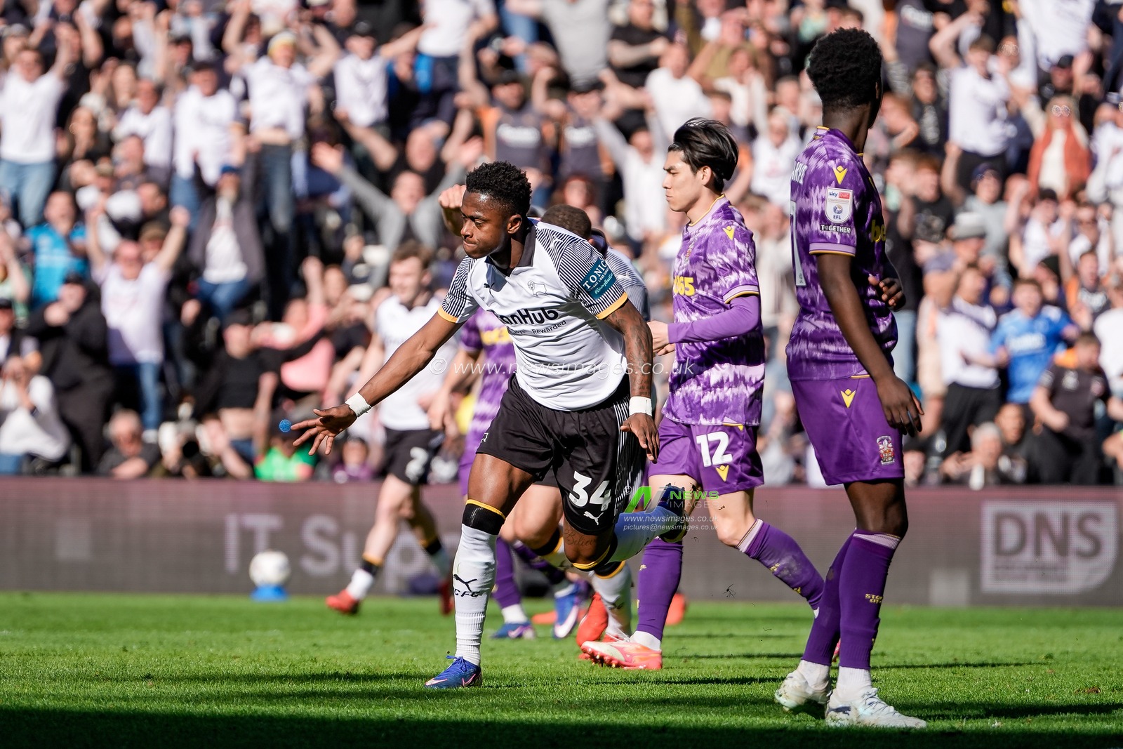 Jaydon Banel of Derby County celebrates his goal to make it  1-0 during the Sky Bet Championship match Derby County vs Stoke City at Pride Park Stadium, Derby, United Kingdom on 06 April 2026

(Photo by Maynard Manyowa/News Images)