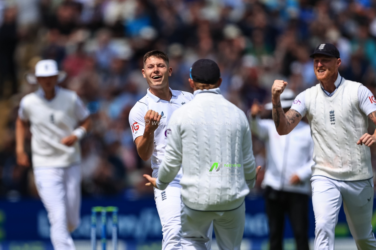 Matthew Potts of England celebrates the wicket of Hanuma Vihari of India by LBW