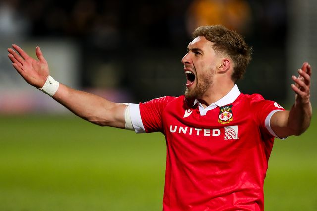 Sam Smith of Wrexham AFC reacts during the Sky Bet League 1 match Cambridge United vs Wrexham at Abbey Stadium, Cambridge, United Kingdom, 1st April 2025

(Photo by Izzy Poles/News Images)