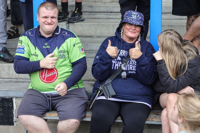 Warrington Wolves fans during the Betfred Super League Round 25 match Warrington Wolves vs Leigh Leopards at Halliwell Jones Stadium, Warrington, United Kingdom, 6th September 2025

(Photo by Mark Cosgrove/News Images)