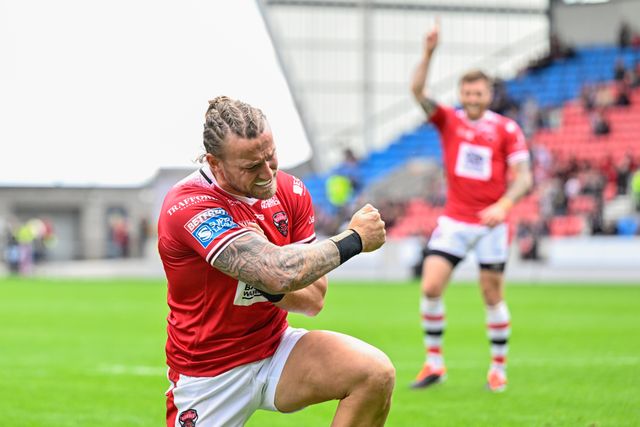 Chris Hankinson of Salford Red Devils celebrates his try to make it 16-6 Salford during the Betfred Super League Round 16 match Salford Red Devils vs Hull FC at Salford Community Stadium, Eccles, United Kingdom, 7th July 2024

(Photo by Cody Froggatt/News Images)