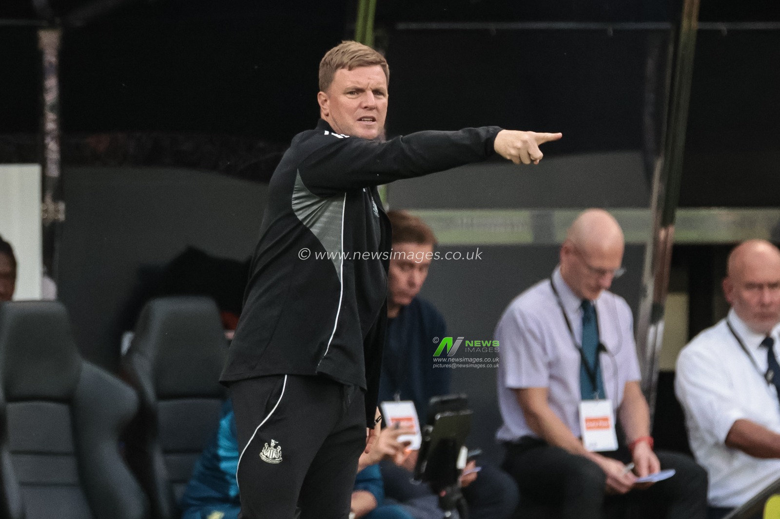 Eddie Howe manager of Newcastle United reacts in the technical area during the Pre-season friendly Newcastle United vs Espanyol at St. James's Park, Newcastle, United Kingdom, 8th August 2025

(Photo by Mark Cosgrove/News Images)
