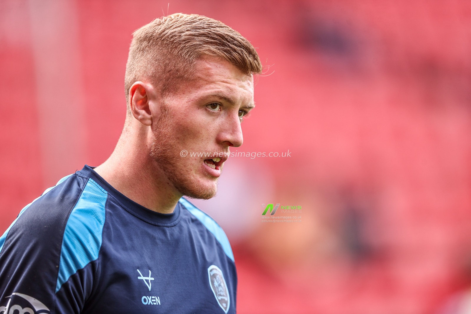 Barnsley goalkeeper Rogan Ravenhill in the pregame warmup session during the Sky Bet League One match Barnsley vs Bromley at Oakwell, Barnsley, United Kingdom on 15 August 2026

(Photo by Alfie Cosgrove/News Images)