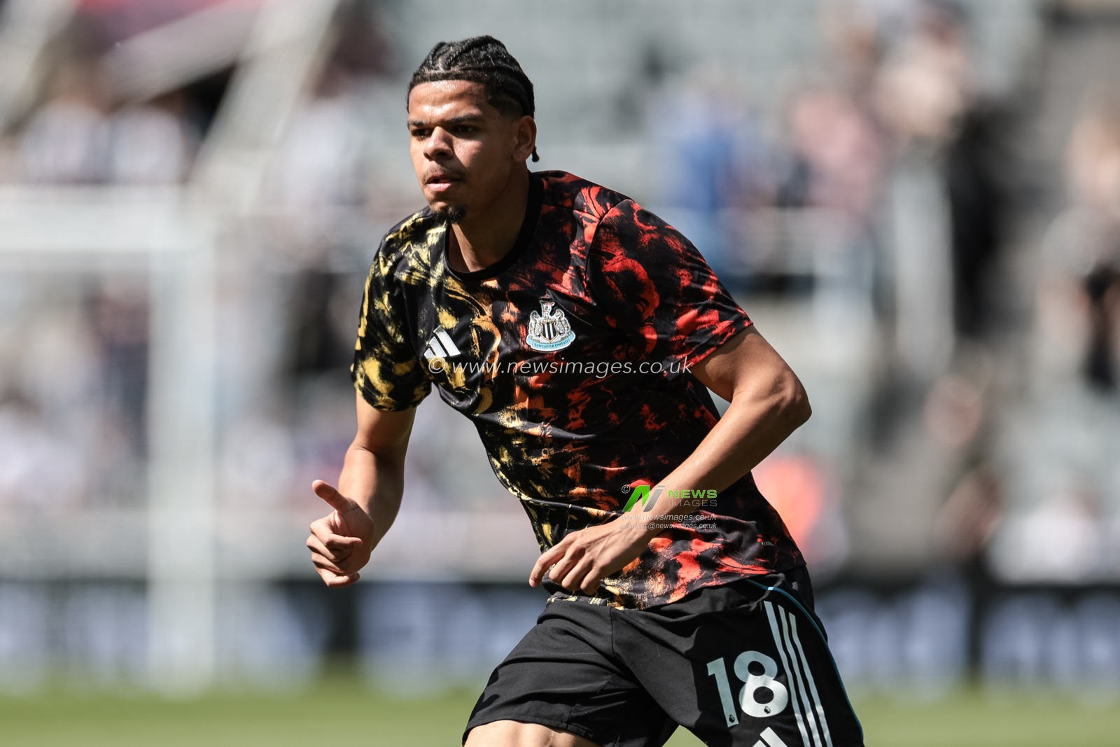 William Osula of Newcastle United in the pregame warmup session during the Premier League match Newcastle Untied vs Brighton & Hove Albion at St. James's Park, Newcastle, United Kingdom on 02 May 2026

(Photo by Mark Cosgrove/News Images)