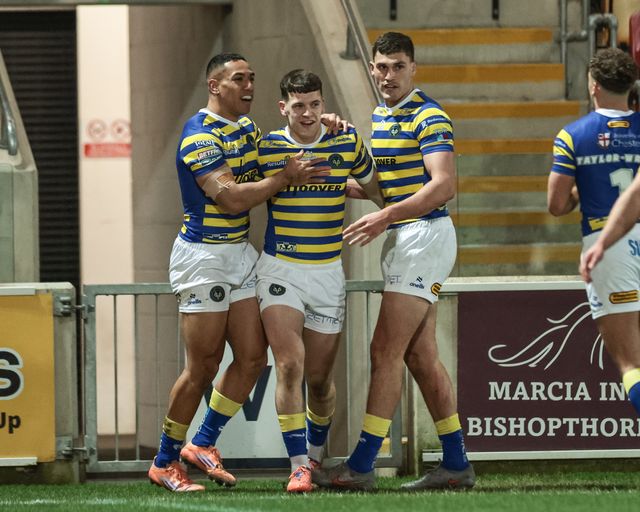 Josh Thewlis of Warrington Wolves celebrates his try during the Betfred Super League Round 4 match York Knights vs Warrington Wolves at LNER Community Stadium, York, United Kingdom on 06 March 2026

(Photo by Mark Cosgrove/News Images)