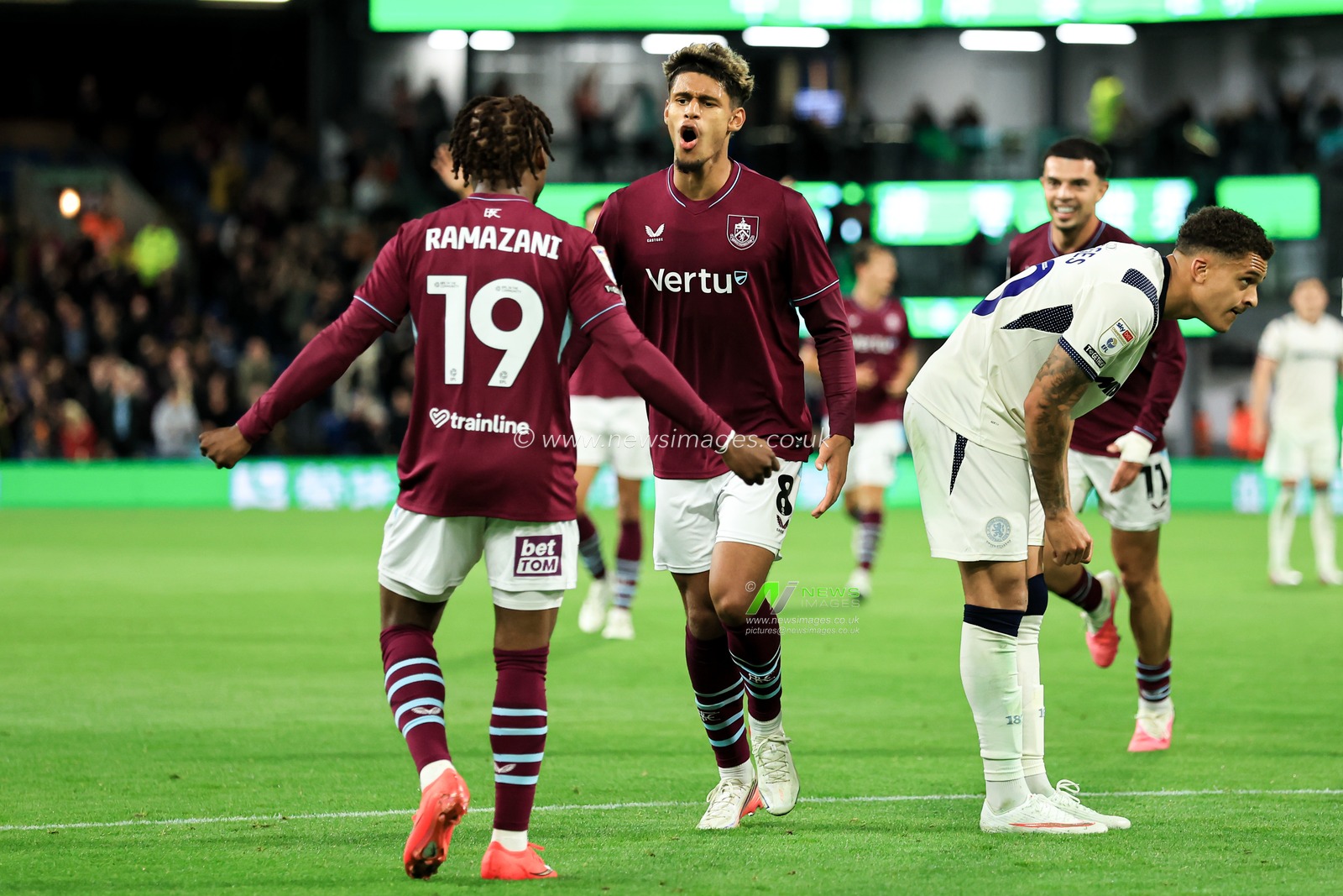 Ugo Raghouber of Burnley celebrates after scoring to make it 1-1 during the Sky Bet Championship match Burnley vs Middlesbrough at Turf Moor, Burnley, United Kingdom on 02 September 2026

(Photo by Jorge Horsted/News Images)