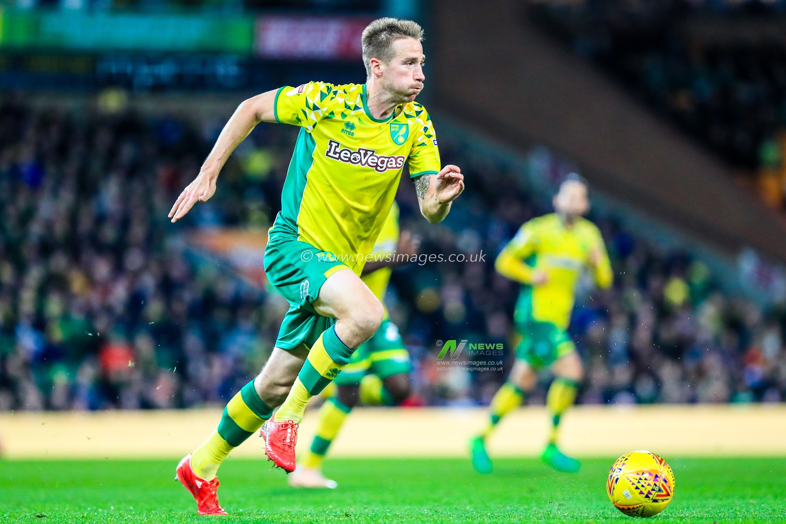 8th December 2018, Carrow Road, Norfolk, England; Sky Bet Championship, Norwich City v Bolton Wonderers ;  Marco Stiepermann (18) of Norwich City with the ball.

Credit: Georgie Kerr/News Images

English Football League images are subject to DataCo Licence