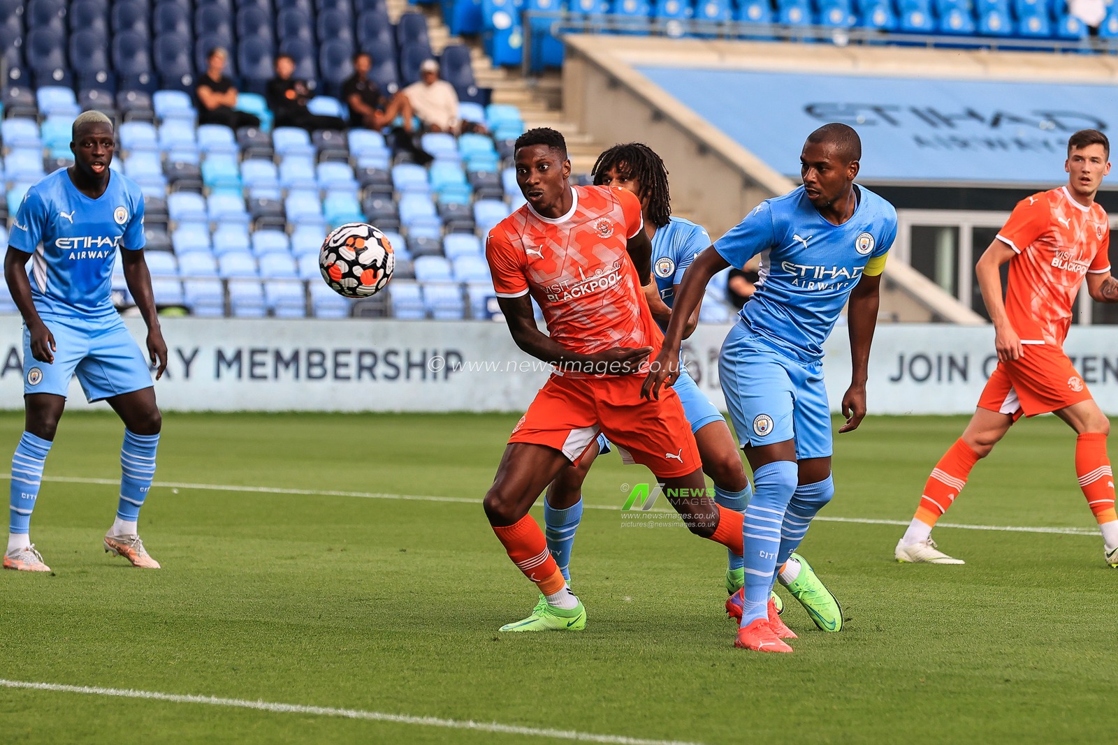 Marvin Ekpiteta of Blackpool in action