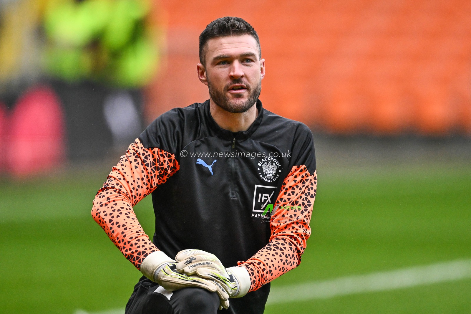 Richard O'Donnell of Blackpool during the pre-game warmup ahead of the Sky Bet League 1 match Blackpool vs Exeter City at Bloomfield Road, Blackpool, United Kingdom, 13th January 2024

(Photo by Craig Thomas/News Images)