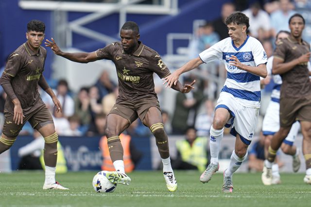 during the Pre-season friendly match Queens Park Rangers vs Brentford at Kiyan Prince Foundation Stadium, London, United Kingdom, 2nd August 2025

(Photo by Harvey Murphy/News Images)