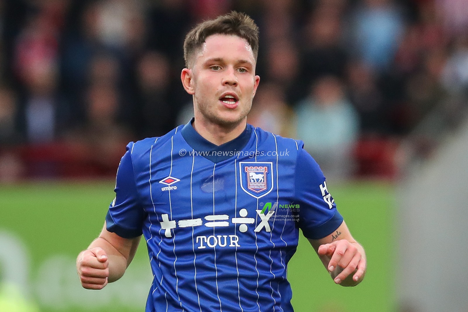 George Hirst of Ipswich Town in action during the Premier League match Brentford vs Ipswich Town at The Gtech Community Stadium, London, United Kingdom, 26th October 2024

(Photo by Izzy Poles/News Images)
