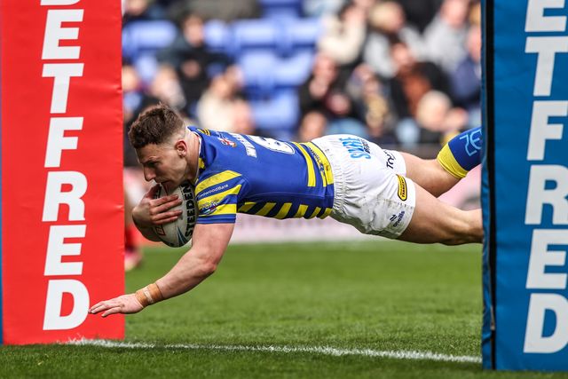 George Williams of Warrington Wolves goes over for a try during the Betfred Super League round 7 match Warrington Wolves vs Leigh Leopards at The Halliwell Jones Stadium, Warrington, United Kingdom on 04 April 2026

(Photo by Alfie Cosgrove/News Images)
