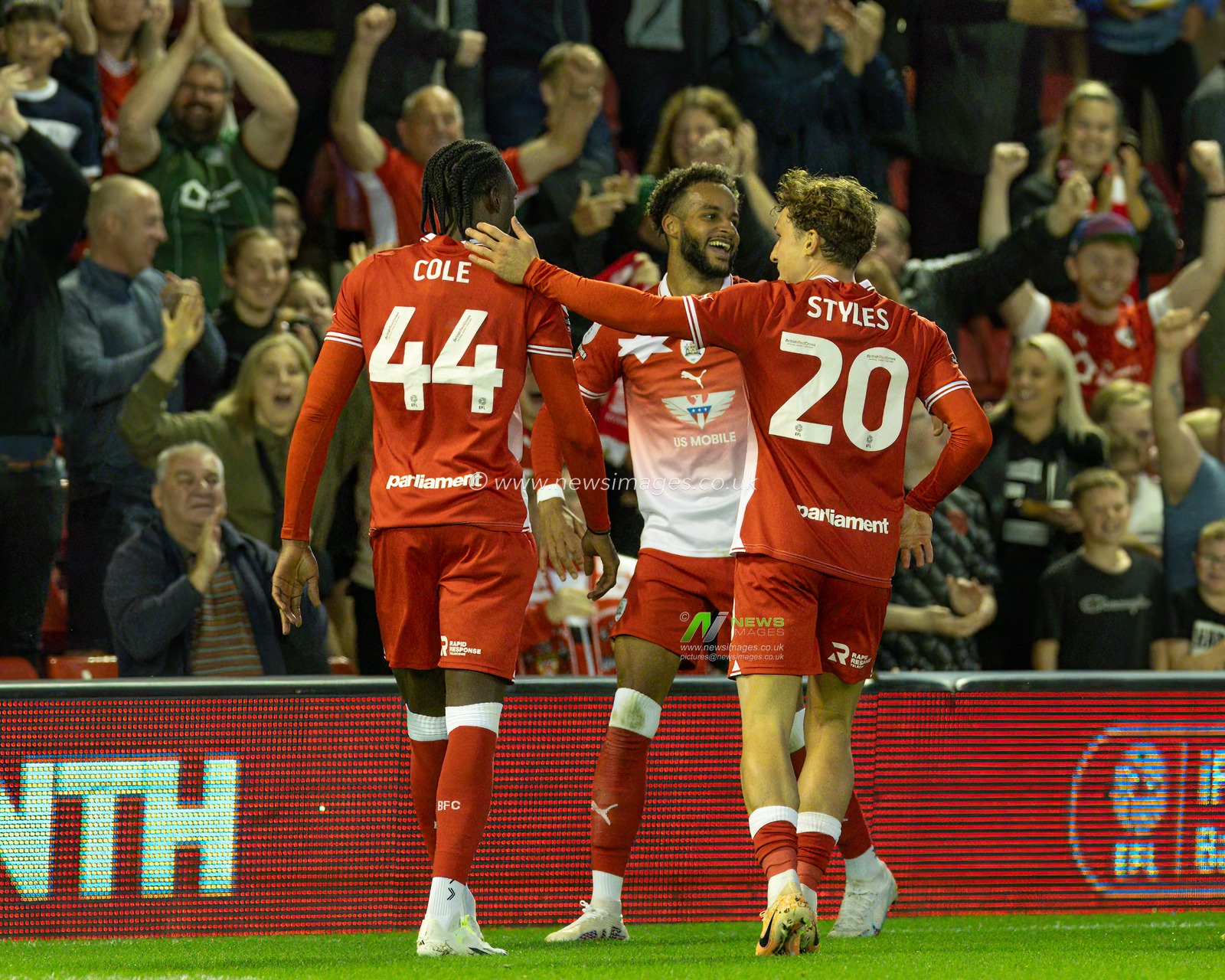 Barry Cotter #17 of Barnsley celebrates his goal to make it 1-0 during the Sky Bet League 1 match Barnsley vs Peterborough at Oakwell, Barnsley, United Kingdom, 15th August 2023

(Photo by Mark Cosgrove/News Images)