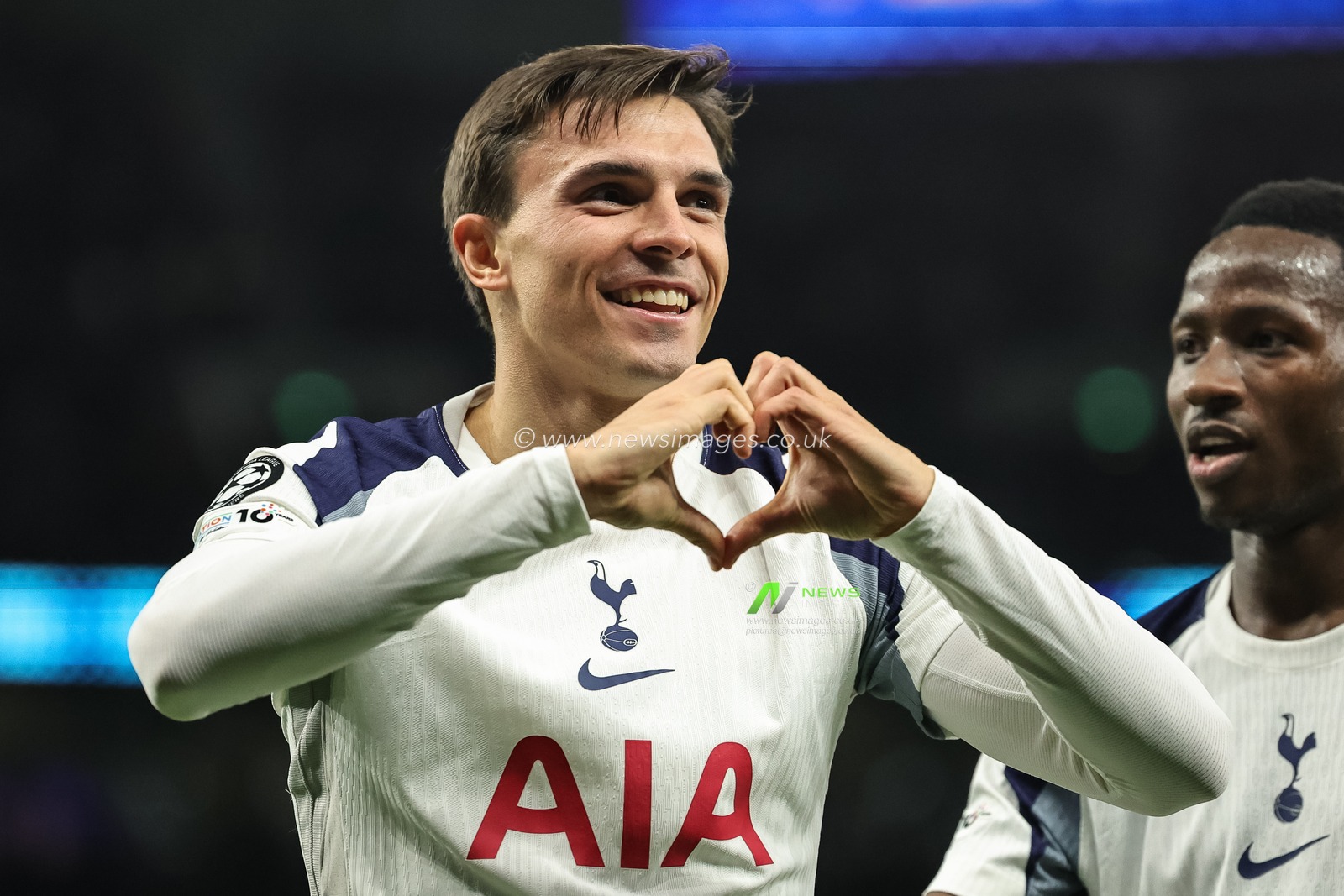 Joao Palhinha of Tottenham Hotspur celebrates his goal to make it 4-0 during the UEFA Champions League Matchday 4 of 8 Tottenham Hotspur vs F.C. Copenhagen at Tottenham Hotspur Stadium, London, United Kingdom, 4th November 2025

(Photo by Mark Cosgrove/News Images)

*** GER AUT SUI OUT ***